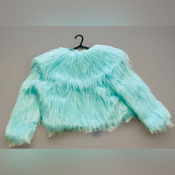 TAYLOR SWIFT The Life Of A Showgirl Mint Green Faux Fur Jacket Size: M/L IN HAND - Picture 5 of 11